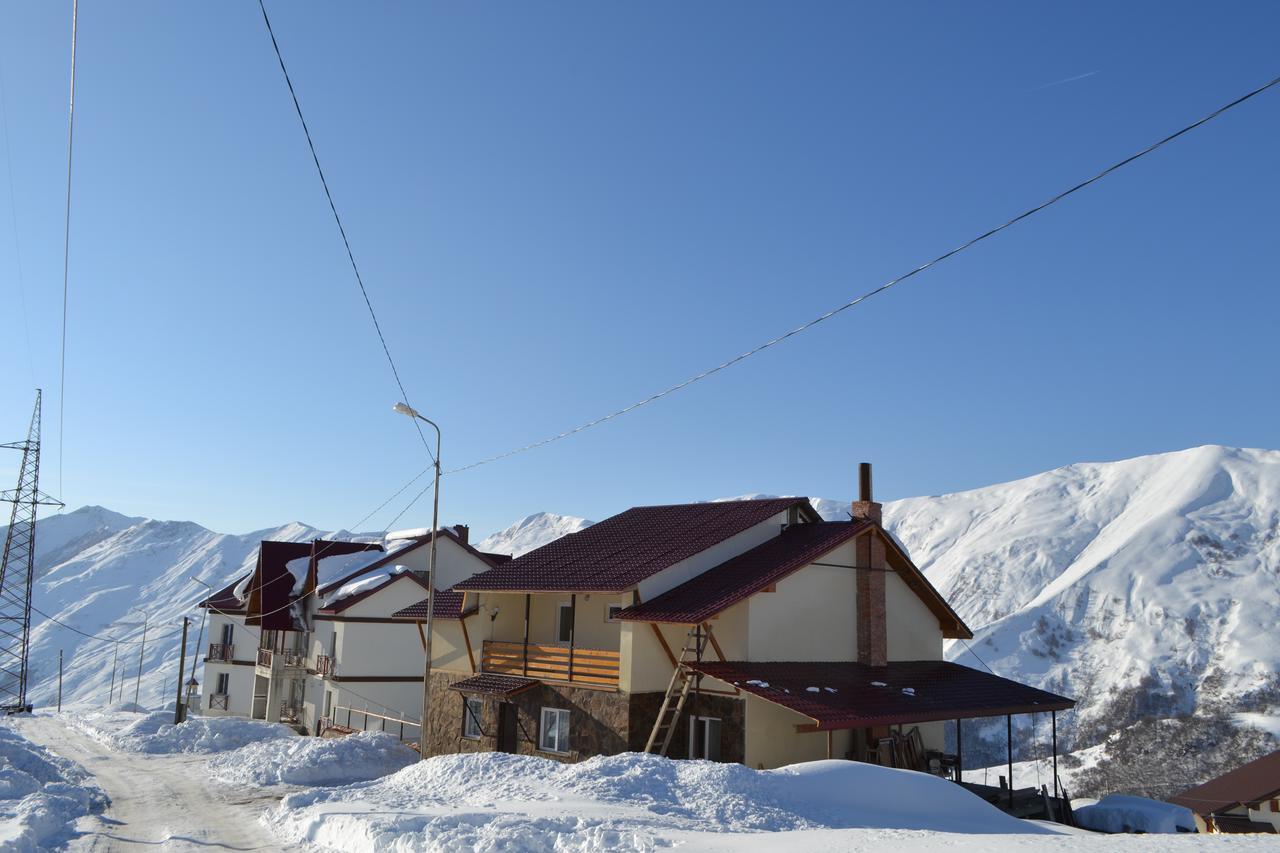 Gio Hotel Gudauri Eksteriør bilde